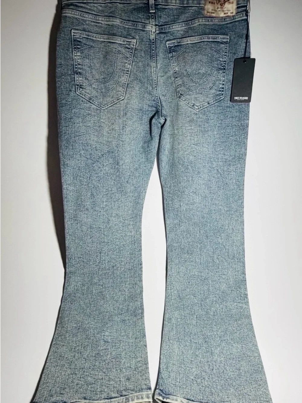 $164 True Religion Relaxed Straight Jeans in Light Blue ~ W36xL34 ~ NEW